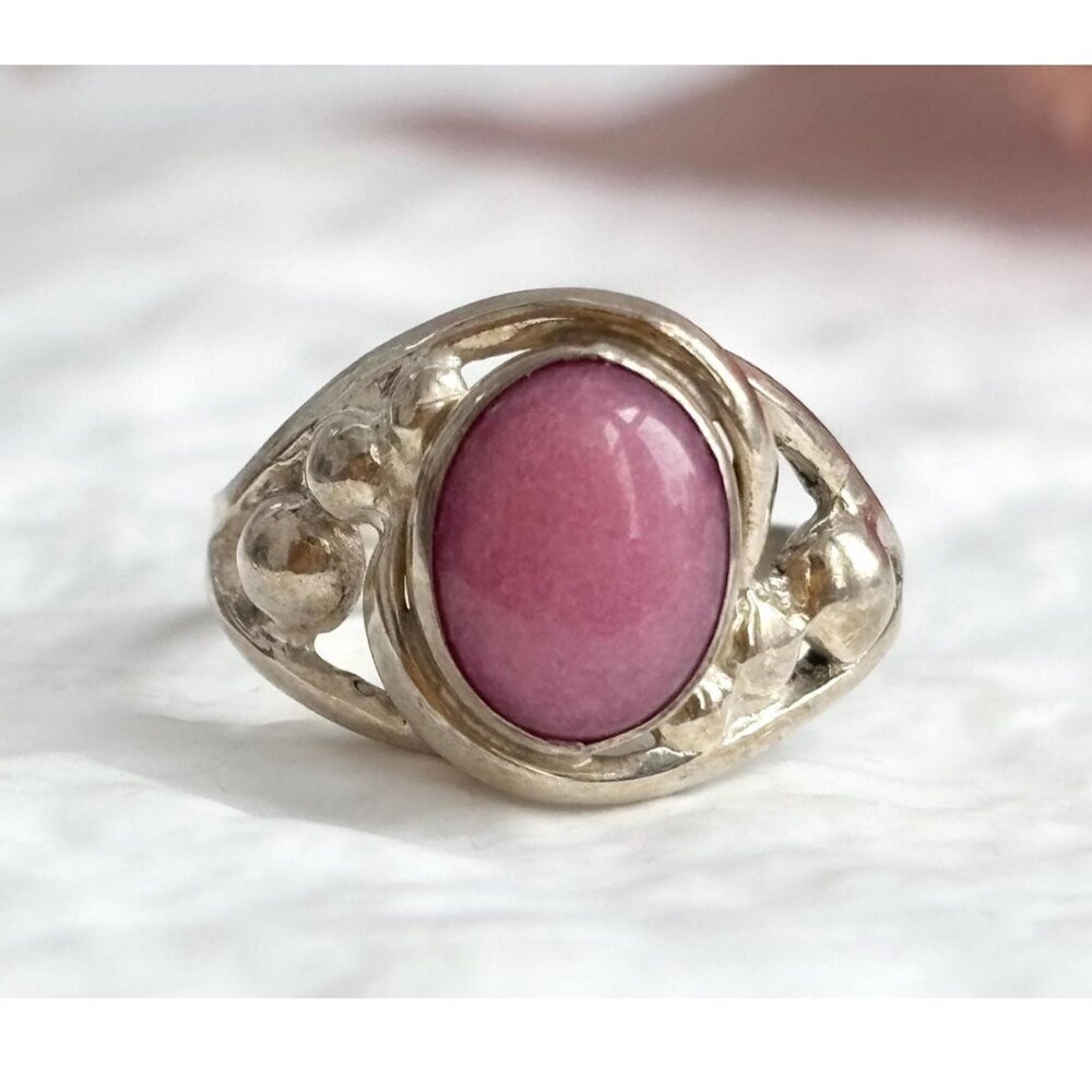 Rhodochrosite Gemstone Adorned Sterling Silver 925 Vintage Ring - sz 6.75